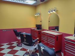 -Devilhands Barbershop男士理容店