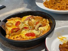 菌菇鸡腿肉比萨S-必胜客(骡马市店)