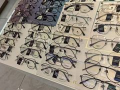 -J-Optical佳视明眼镜·蔡司视觉(青岛金茂览秀城店)