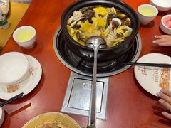 -菌之家·专业纯野生菌火锅·特色炒菌