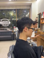 -MARTIN'S BARBER SHOP男士理发馆
