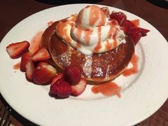 草莓pancake-12 Rocks Beach Bar Cafe