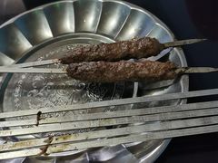 -烤肉小伙烤肉店