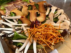 -阿婆情腊排骨火锅(金虹路店)