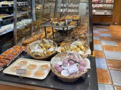 面包甜点陈列柜-苹果花园(桂林路店)