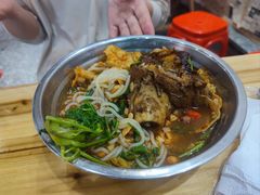 -柳州肥姨妈大骨螺蛳粉(曹路店)