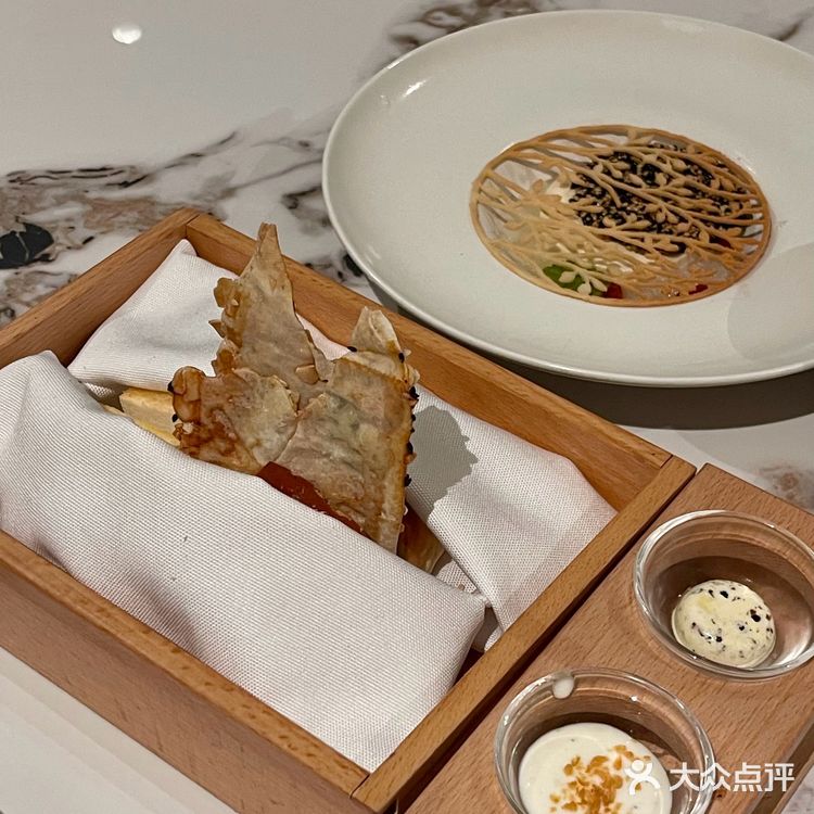 Omg 快来吃发财牛排啦！在深圳摩天轮下💕