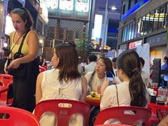 -BHC炸鸡(明洞总店)