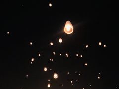 -周日夜市