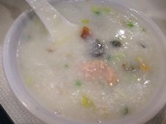 银记肠粉の皮蛋瘦肉粥-银记肠粉店(赤岗店)