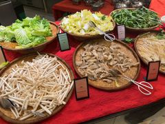 -亚龙湾希尔顿自助餐厅·海鲜·烧烤·沙滩BBQ·现场乐队