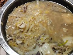 -老码头黑皮肘子锅包肉(赣水路店)