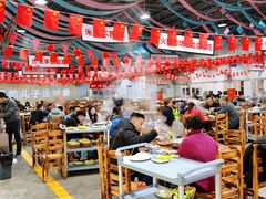 大堂-三千坪超级火锅市场·土灶牛肉火锅
