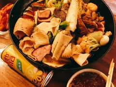 -万记麻辣烫国展总店