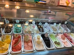 自助取餐区-柠檬车露(卖草地店)