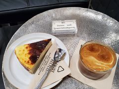 Dirty-Au Cafe&Roastery(华侨城店)