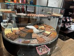 -Laderach 莱德拉(上海环贸iapm店)