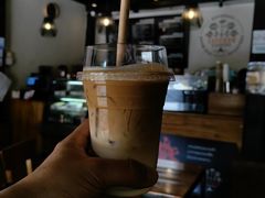 老挝冰拿铁-Saffron Coffee