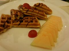 鲜果缤纷松饼-燕庭·纯燕窝·甜品下午茶(南京西路店)
