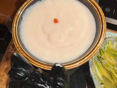 -老牌坊云南鱼豆花火锅(哈西万达店)