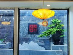 -毛辣果·贵州红酸汤牛肉火锅(西单店)