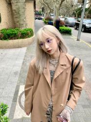 -AYO SALON