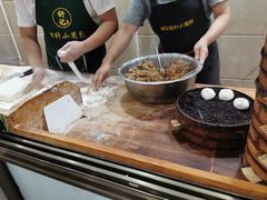 -舒小笼松针小笼包