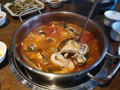 酸汤鱼火锅-阿婉贵州苗家酸汤鱼(梅林店)