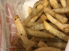 -麦当劳(水坑尾街店)