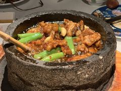 石锅杭椒牛蛙-桂满陇-西湖船宴(西单大悦城店)
