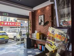 -艺漫酒店(苏州寒山寺狮山路地铁站店)