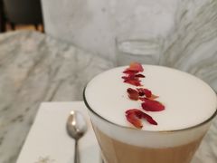 玫瑰樹莓卡布奇諾-Lex Coffee