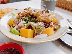 芒果烤鸡肉藜麦沙拉-西语·炭烧牛排(卓越中寰店)