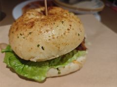 -必胜客(松雷店)