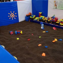 -开心哈乐亲子乐园(东森时尚百货店)