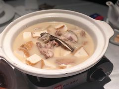 炒鸡鱼头煮水鬼-炳胜品味(海印总店)