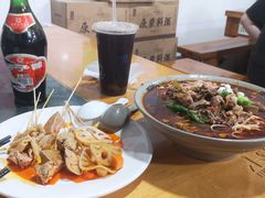 -丁丁猫重庆小面(徐州路店)