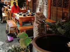 大堂-三道苗苗鱼·美蛙黄辣丁(八里店)