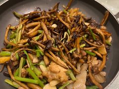 -新天明砂锅鱼头煲