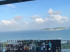 -瑰丽酒店·海吧·天际下午茶·现场DJ·天台酒吧