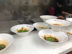 -钟方模白家肥肠粉(春熙店)