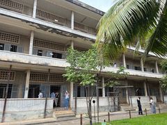 -吐斯廉屠杀博物馆