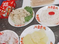 -井格重庆火锅(临平银泰城店)