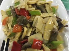 -天天向上素食餐厅(五台山店)