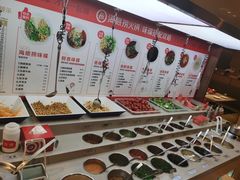 自助调料区-海底捞火锅(城阳万象汇店)