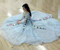点击看大图 -觅白婚纱礼服馆