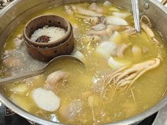 -朴小妹人参鸡汤火锅(长白山万达店)