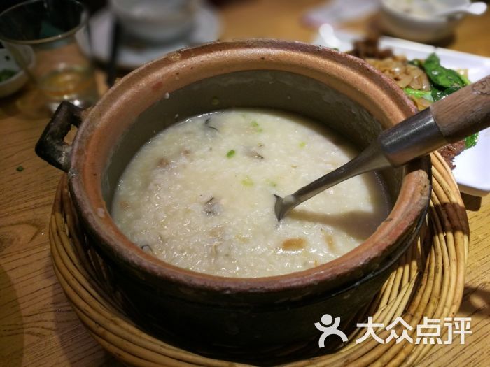 潮粥荟· 潮汕砂锅粥(朝阳大悦城店)蚝仔肉碎粥图片 - 第6张