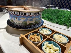 -蒙亨·手把肉·蒙古包文化主题餐厅(天恒广场店)