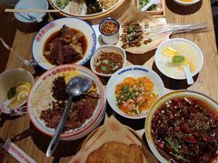 -怪噜范·老贵阳街头名小吃(鸿通城店)